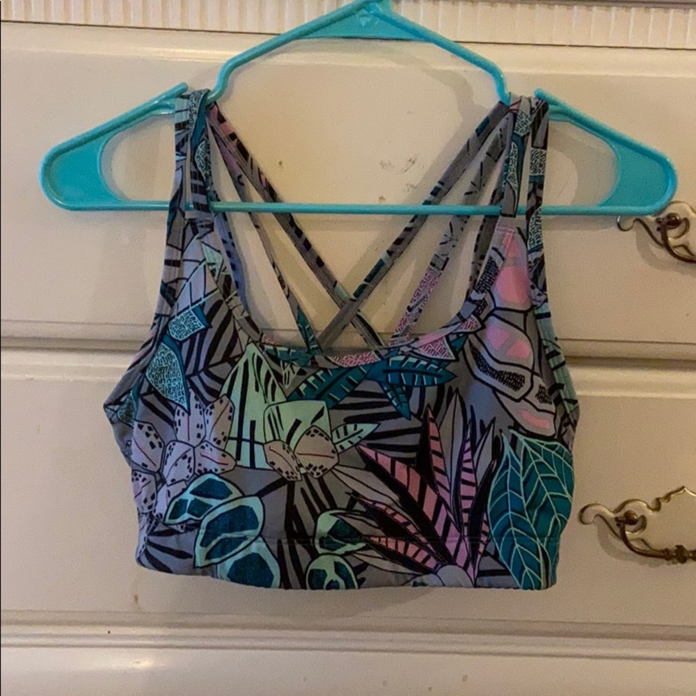 GapFit Strappy Floral Print Sports Bra